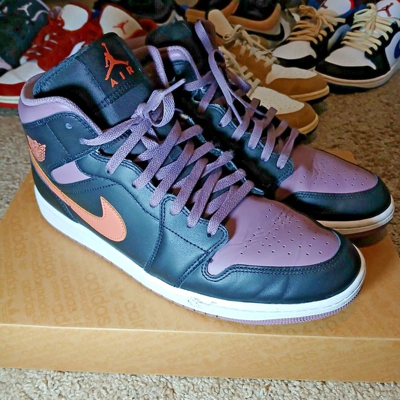 Nike Mens Air Jordan 1 Mid SE FB9911-008 Black Basketball Shoes Sneakers Sz 13 - Picture 2 of 16